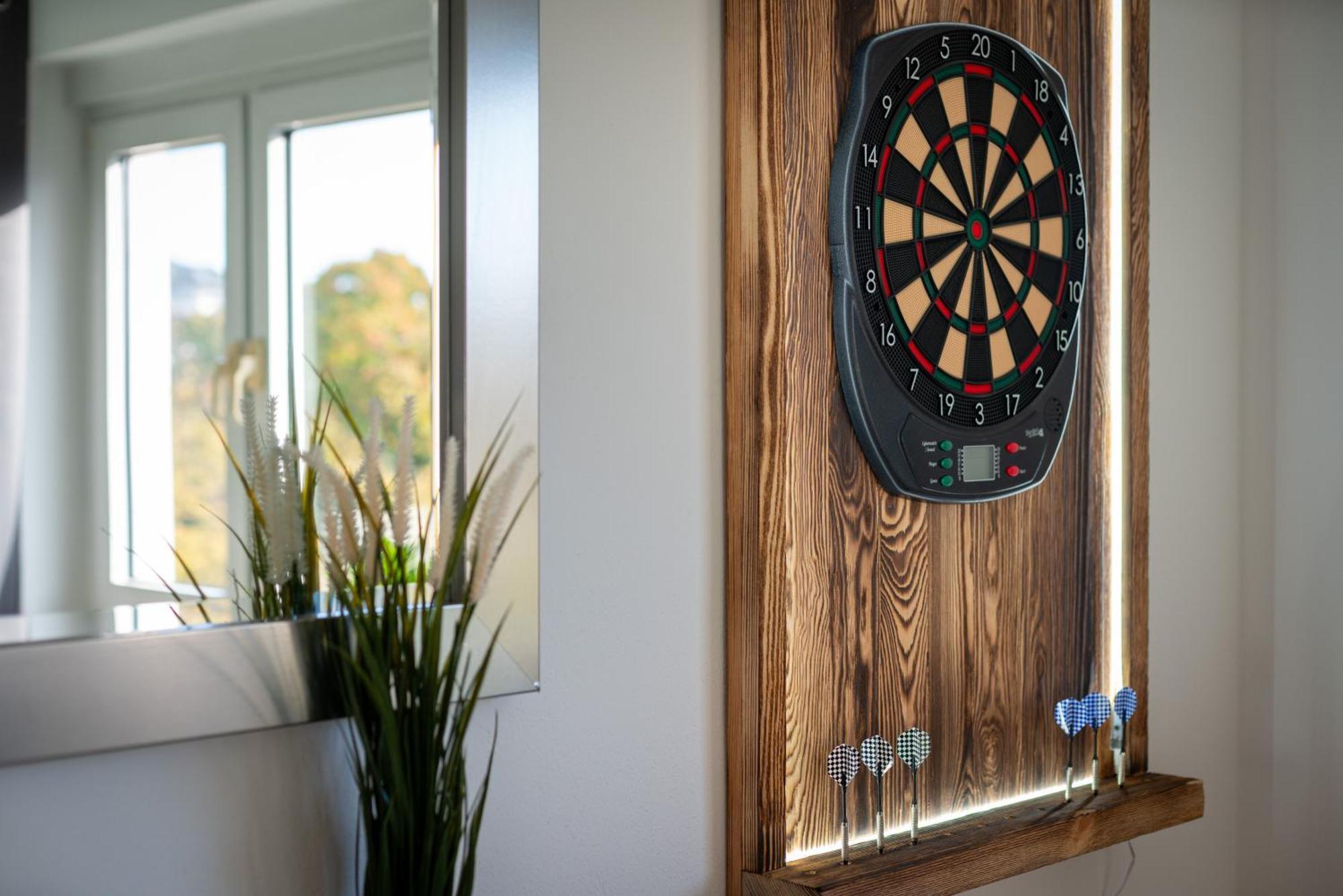 Homely-Apartment Manhattanart, Zentral, Parkplatz, Billard,Ps4, Dart, Balkon Bielefeld Exterior photo